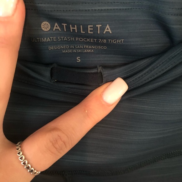 Athleta Ultimate Stash Pocket 7/8 Tights - Picture 3 of 6